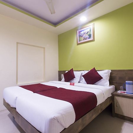 Oyo 8760 Hotel Arma Residency Mumbai Exterior photo