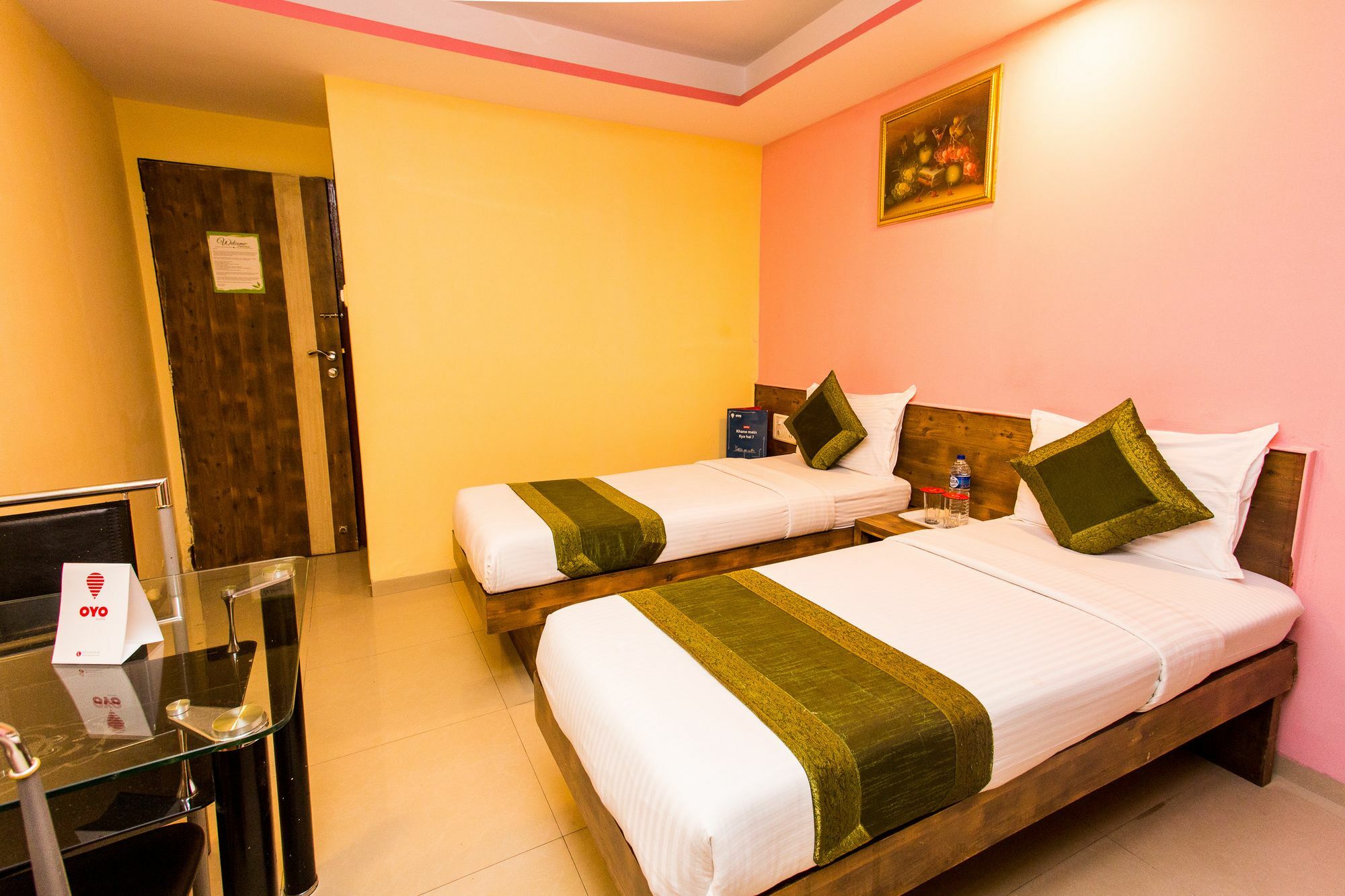 Oyo 8760 Hotel Arma Residency Mumbai Exterior photo